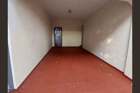 Casa à venda com 215m², 3 quartos e 2 vagas Casa à venda com 215m², 3 quartos e 2 vagasGaragem