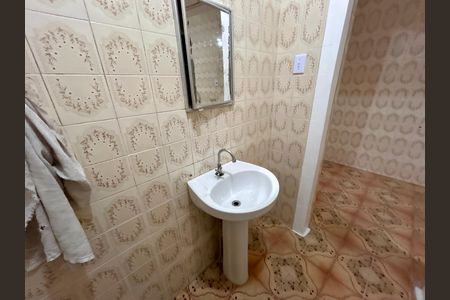 Casa para alugar com 70m², 1 quarto e sem vaga Casa para alugar com 70m², 1 quarto e sem vagaBanheiro