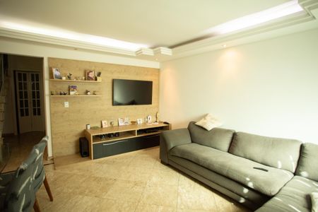 Sala de casa de condomínio à venda com 3 quartos, 120m² em Vila Mariza Mazzei, São Paulo