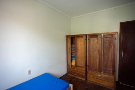 Casa à venda com 220m², 5 quartos e 2 vagasQuarto 2