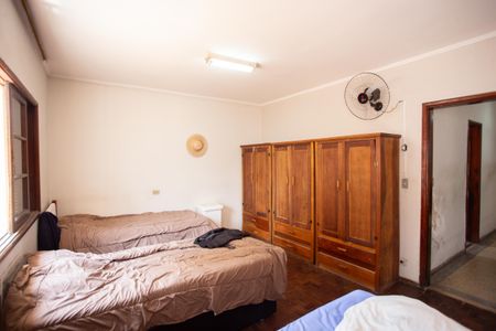 Casa à venda com 220m², 5 quartos e 2 vagasQuarto 3