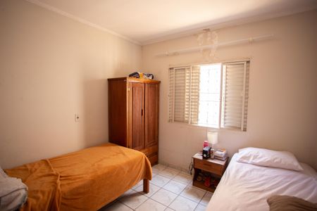 Casa à venda com 220m², 5 quartos e 2 vagasQuarto