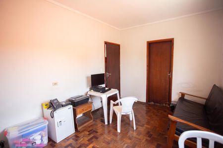 Casa à venda com 220m², 5 quartos e 2 vagasSuíte