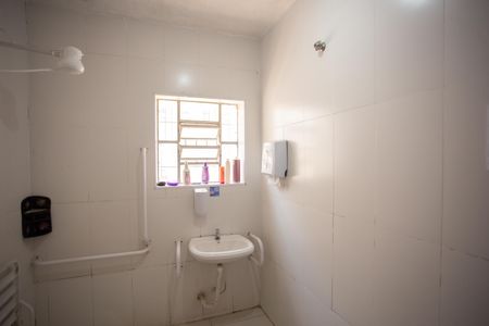 Casa à venda com 220m², 5 quartos e 2 vagasBanheiro de Serviço