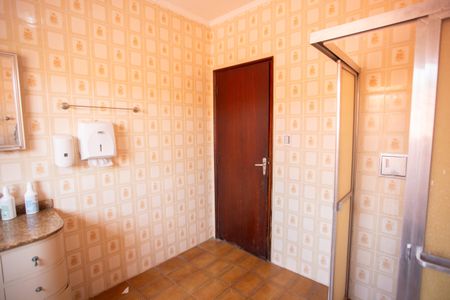 Casa à venda com 220m², 5 quartos e 2 vagasBanheiro Social