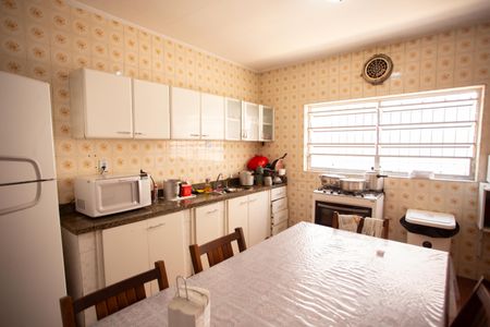 Casa à venda com 220m², 5 quartos e 2 vagasCozinha