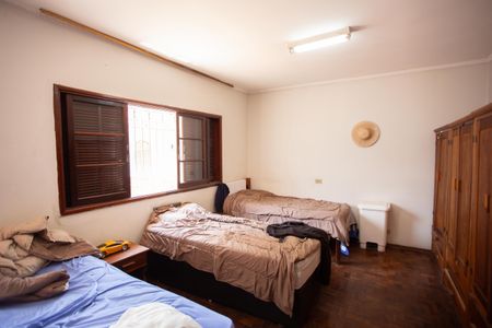 Casa à venda com 220m², 5 quartos e 2 vagasQuarto 3