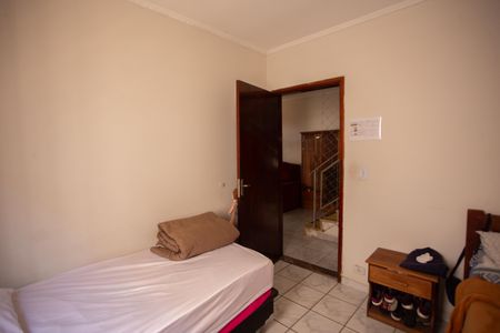 Casa à venda com 220m², 5 quartos e 2 vagasQuarto