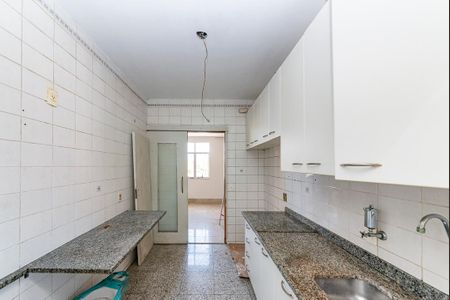 Apartamento à venda com 128m², 3 quartos e 1 vaga Apartamento à venda com 128m², 3 quartos e 1 vagaCozinha