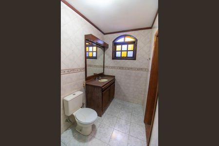 Casa de condomínio à venda com 420m², 5 quartos e 4 vagasBanheiro da Suíte