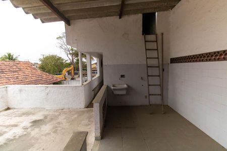 Casa de condomínio à venda com 420m², 5 quartos e 4 vagasTerraço