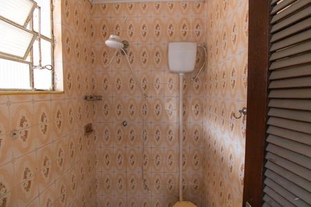 Casa de condomínio à venda com 420m², 5 quartos e 4 vagasBanheiro de serviço