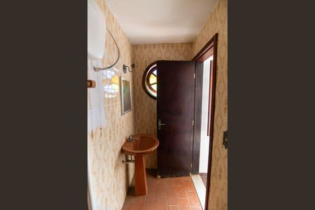 Casa de condomínio à venda com 420m², 5 quartos e 4 vagasBanheiro da Suíte Externa