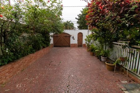 Casa de condomínio à venda com 420m², 5 quartos e 4 vagasÁrea externa