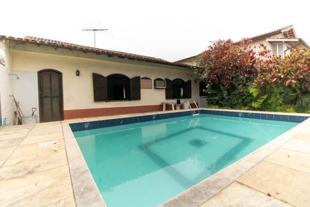 Casa de condomínio à venda com 420m², 5 quartos e 4 vagasÁrea externa