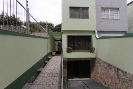 Casa à venda com 139m², 3 quartos e 4 vagas Casa à venda com 139m², 3 quartos e 4 vagasÁrea comum