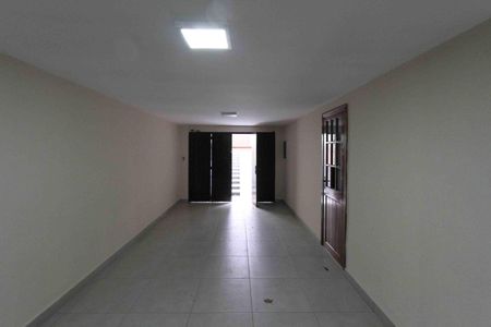 Casa à venda com 139m², 3 quartos e 4 vagas Casa à venda com 139m², 3 quartos e 4 vagasGaragem