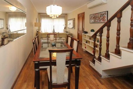 Casa à venda com 139m², 3 quartos e 4 vagas Casa à venda com 139m², 3 quartos e 4 vagasSala de Jantar