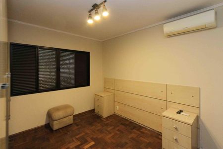 Casa à venda com 139m², 3 quartos e 4 vagas Casa à venda com 139m², 3 quartos e 4 vagasSuíte