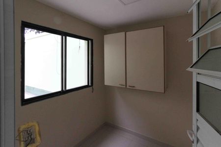 Casa à venda com 139m², 3 quartos e 4 vagas Casa à venda com 139m², 3 quartos e 4 vagasQuarto de Serviço