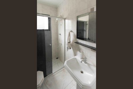 Casa à venda com 139m², 3 quartos e 4 vagas Casa à venda com 139m², 3 quartos e 4 vagasBanheiro da Suite