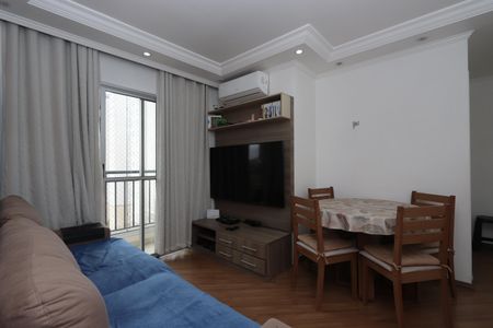 Sala de apartamento para alugar com 2 quartos, 50m² em Jardim Três Marias, São Paulo