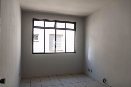 Sala de apartamento à venda com 2 quartos, 70m² em Padre Eustáquio, Belo Horizonte