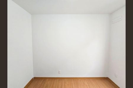 Apartamento à venda com 40m², 2 quartos e 1 vagaQuarto 02