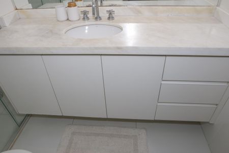 Apartamento à venda com 79m², 2 quartos e 1 vagaBanheiro da Suíte