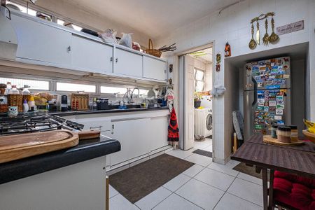 Apartamento para alugar com 135m², 3 quartos e 1 vagaCozinha