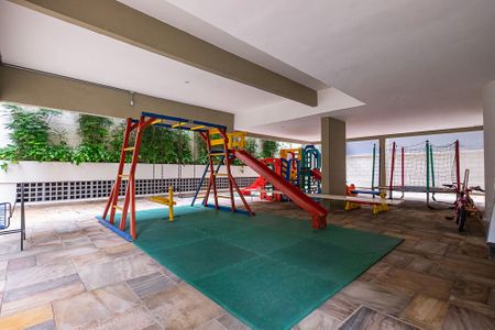 Apartamento para alugar com 135m², 3 quartos e 1 vagaÁrea comum