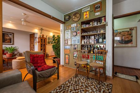 Quarto 1 de apartamento à venda com 3 quartos, 135m² em Jardim Paulista, São Paulo