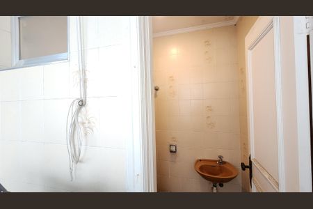 Apartamento para alugar com 250m², 4 quartos e 2 vagasBanheiro de serviço