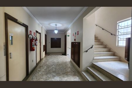 Apartamento para alugar com 250m², 4 quartos e 2 vagasEscada