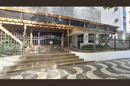 Apartamento para alugar com 250m², 4 quartos e 2 vagasFachada