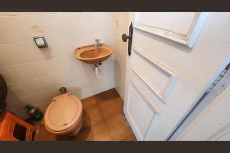 Apartamento para alugar com 250m², 4 quartos e 2 vagasBanheiro de serviço