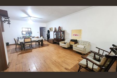 Apartamento para alugar com 250m², 4 quartos e 2 vagas Sala