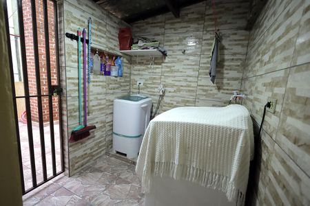 Casa à venda com 100m², 4 quartos e 2 vagasÁrea de Serviço 2