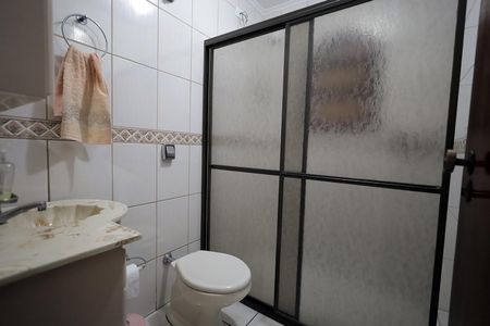 Casa à venda com 100m², 4 quartos e 2 vagasBanheiro