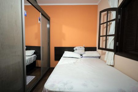 Casa à venda com 100m², 4 quartos e 2 vagasQuarto 2