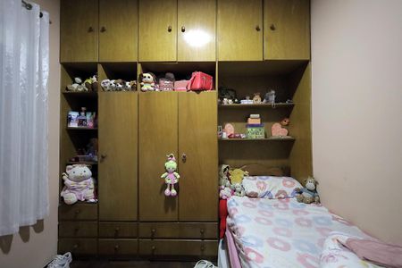 Casa à venda com 100m², 4 quartos e 2 vagasQuarto 3