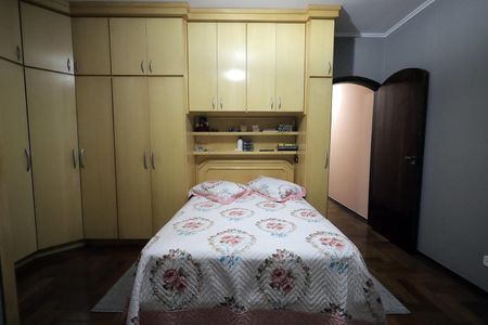 Casa à venda com 100m², 4 quartos e 2 vagasQuarto Suíte