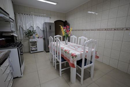 Casa à venda com 100m², 4 quartos e 2 vagasCozinha