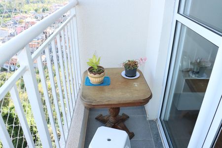 Sacada de apartamento para alugar com 2 quartos, 46m² em Jardim Barro Branco, Cotia