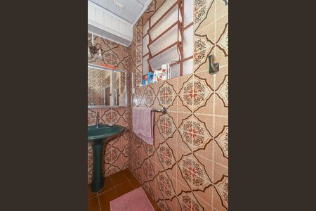 Casa à venda com 169m², 4 quartos e 2 vagasBanheiro Social