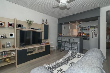 Sala de casa à venda com 2 quartos, 116m² em Chácara das Pedras, Porto Alegre