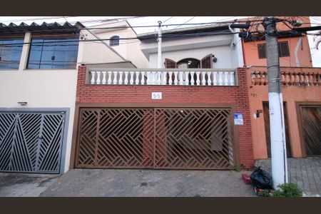 Casa à venda com 162m², 4 quartos e 2 vagasFachada