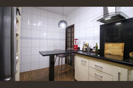 Casa à venda com 162m², 4 quartos e 2 vagasCozinha