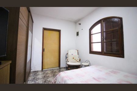 Casa à venda com 162m², 4 quartos e 2 vagasQuarto - Casa 2