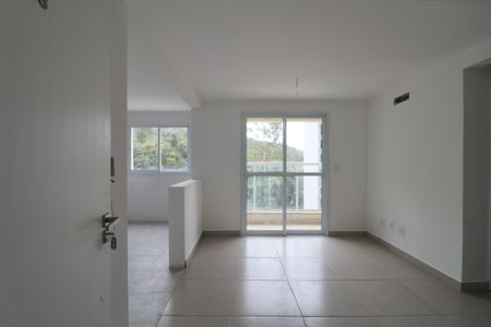 Sala de apartamento para alugar com 2 quartos, 55m² em Tortuga, Guarujá
